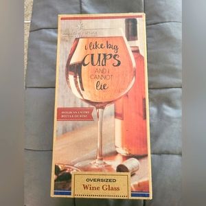 NIB American Vintage. Wine Bottle Glass